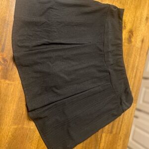 Versona Elegant Black Mini Skort